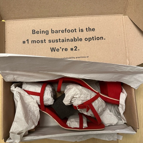 Reformation Rafa Simple Sandal - Never worn NWT - Picture 3 of 5